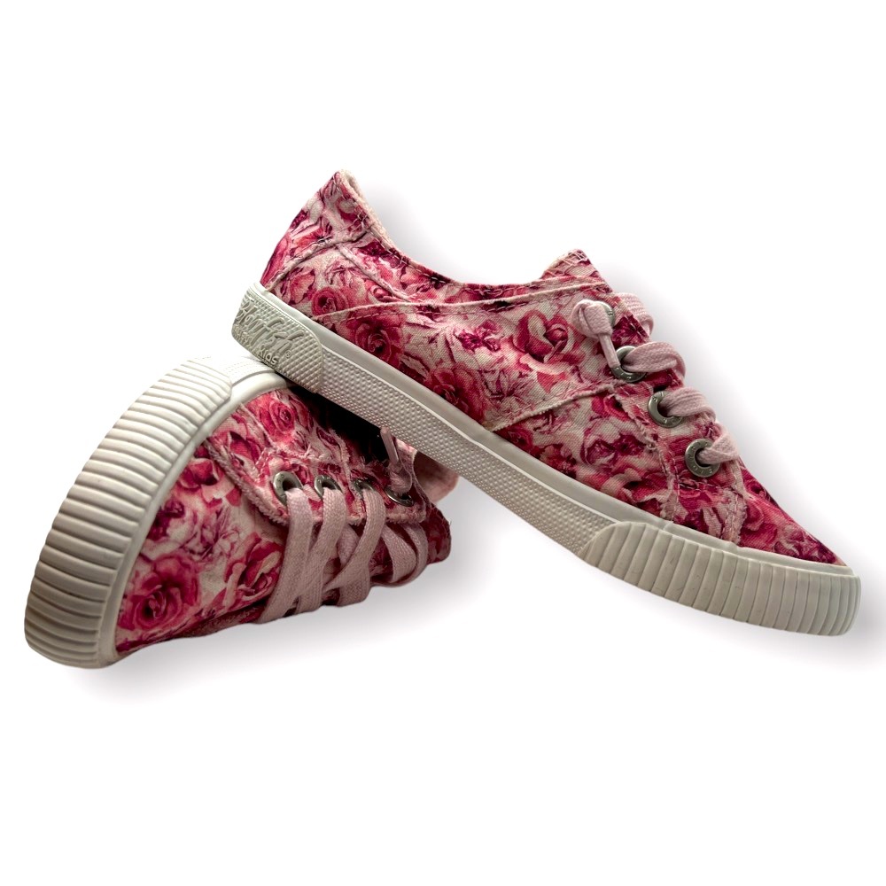 Girls Blowfish canvas laces slip on boat shoes